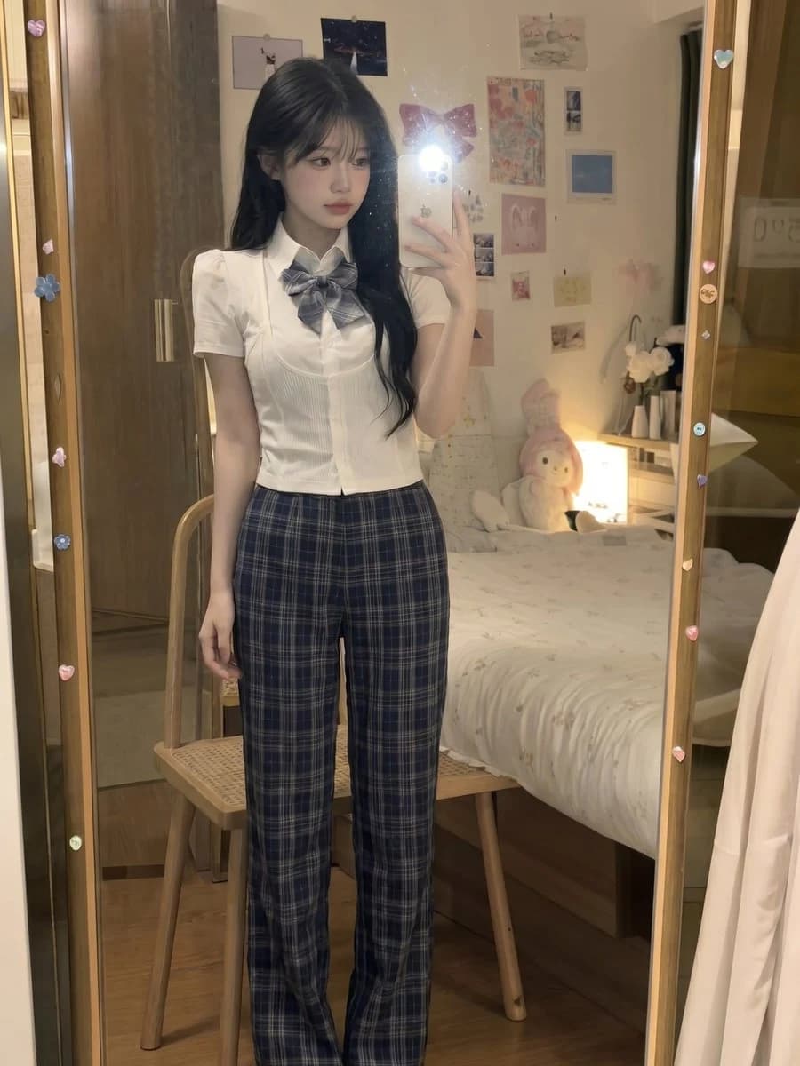 Cozy Mirror Selfie in Korean Aesthetic portrait visual