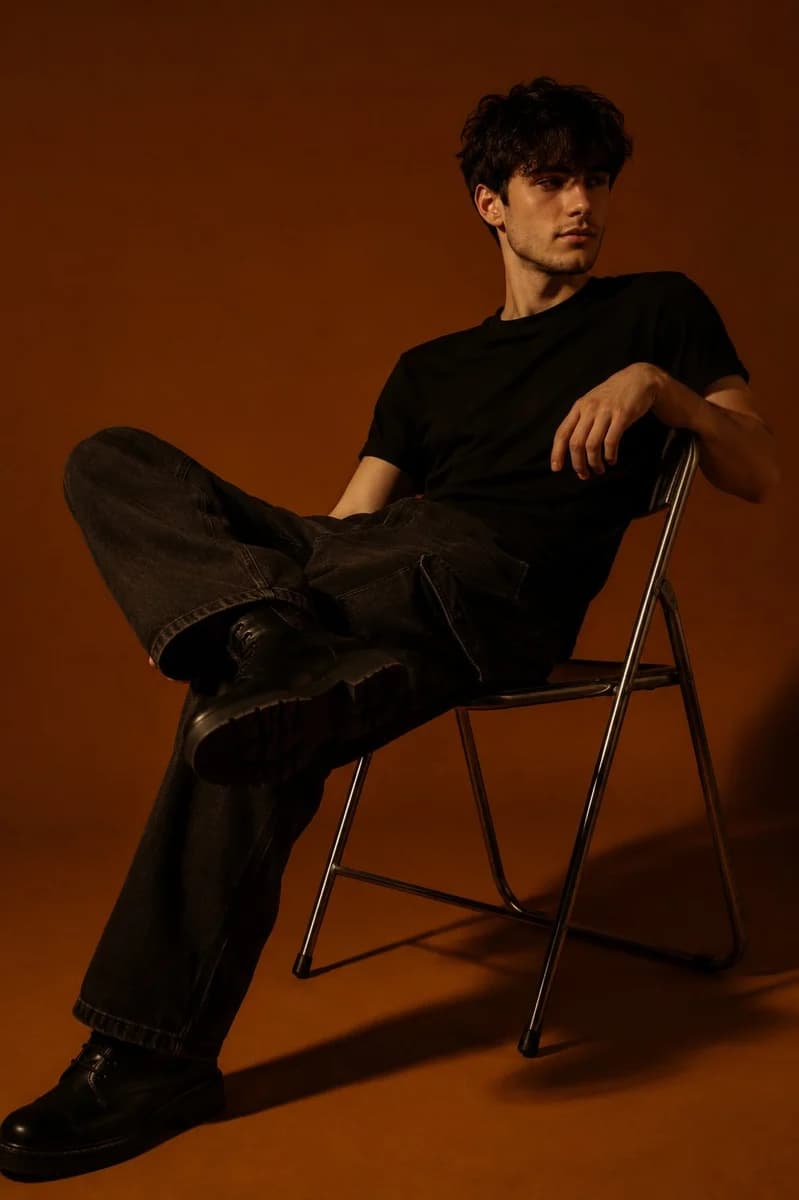 Moody Studio Portrait Photography with expressive portrait styling, crisp facial detail and profile-ready composition