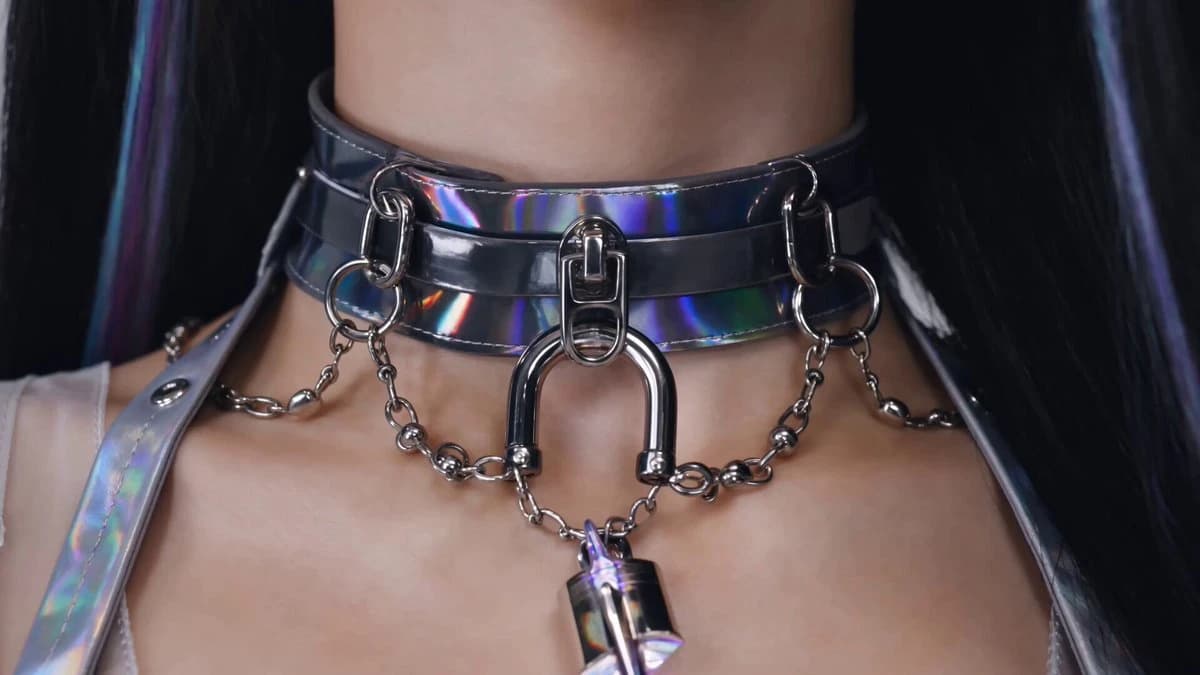 Vista previa del prompt de video Seedance 2.0: Teaser de cazadora de demonios pop cyberpunk